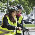 Anfänger:in am Fahrrad
